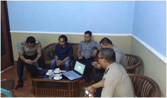 SMS Gateway Sebagai Sarana Untuk Menyampaikan Informasi Kegiatan Peserta Calon Anggota Polri